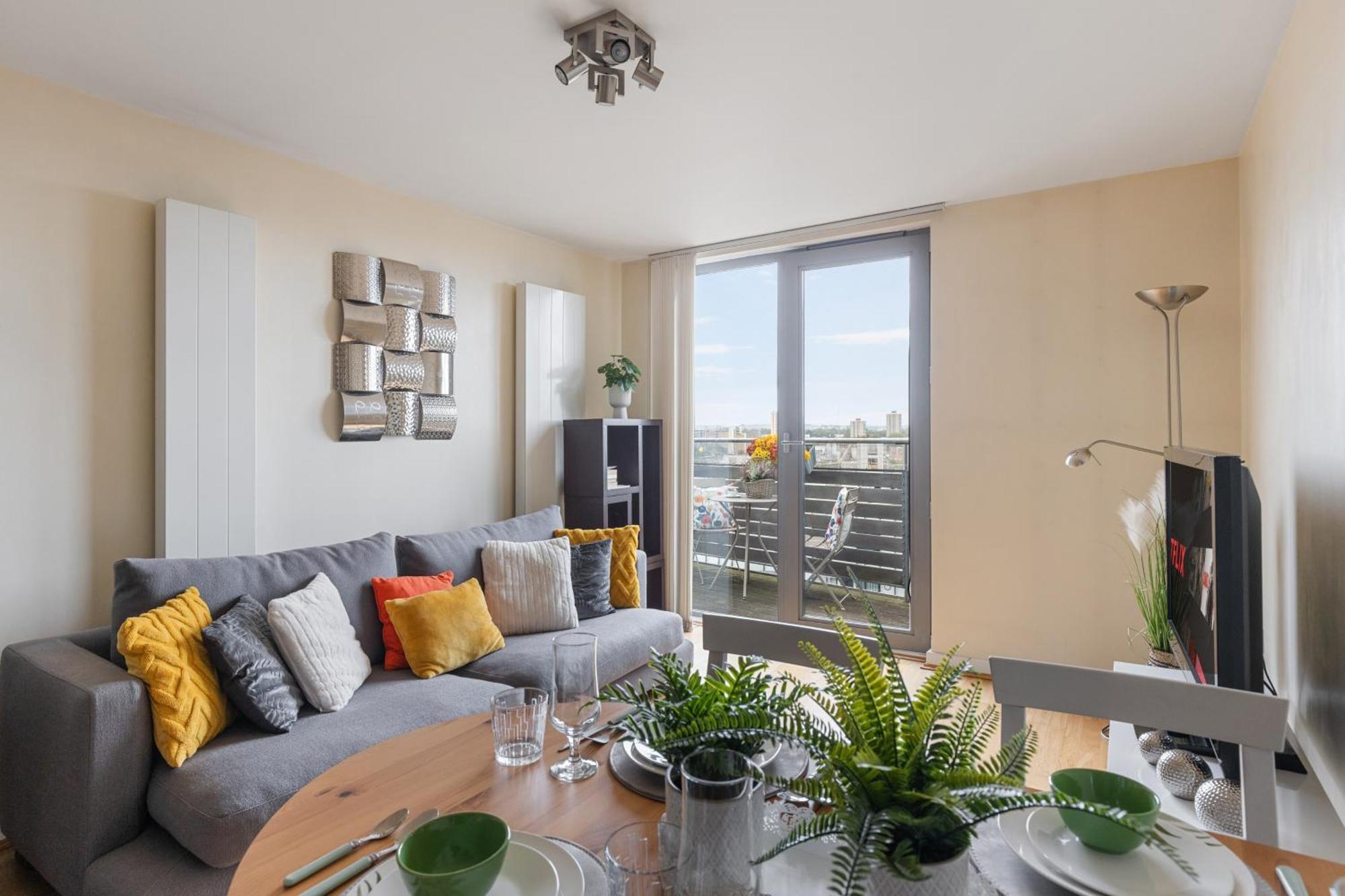 Stratford Skyview Apartment 런던 외부 사진