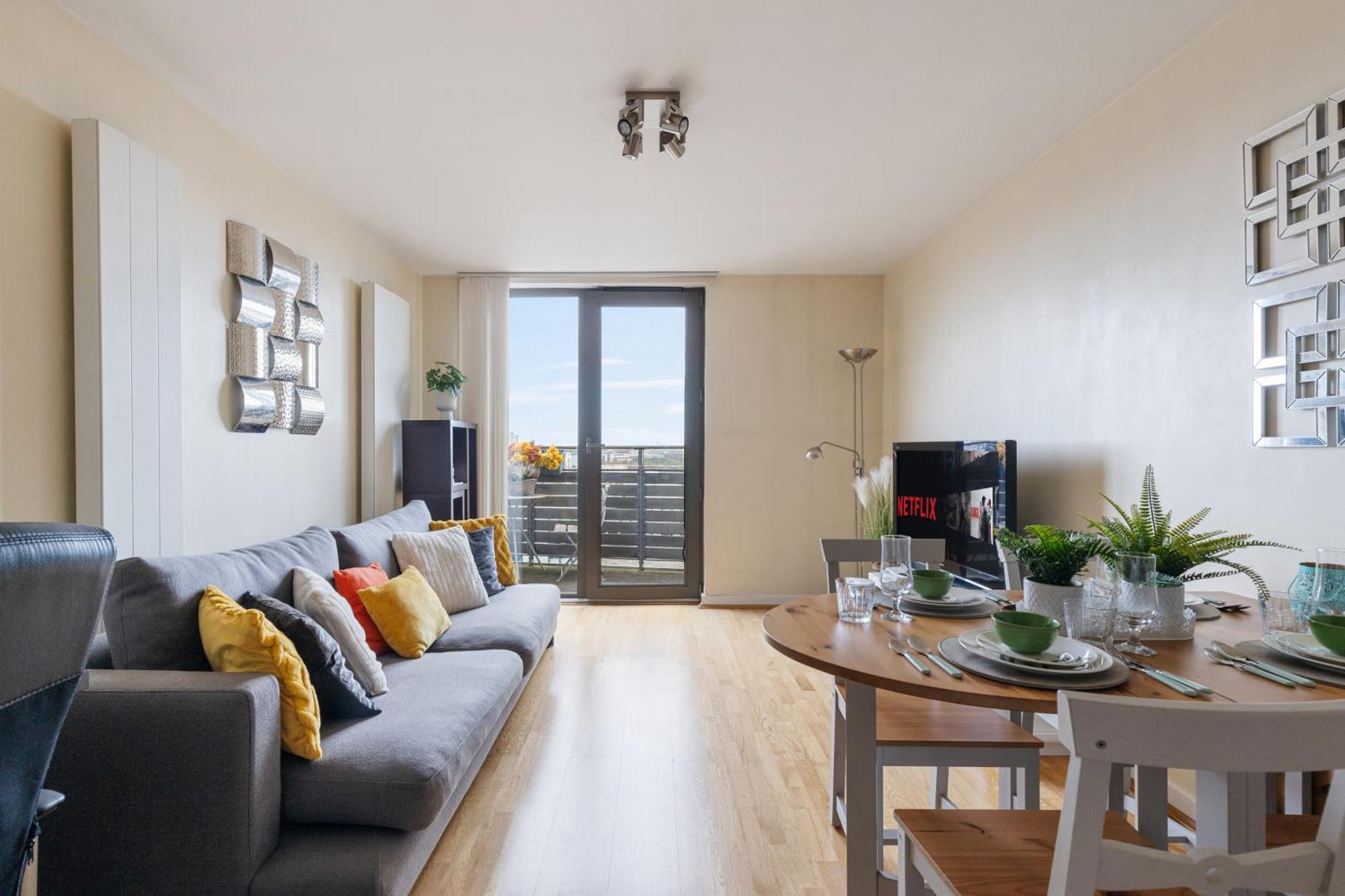 Stratford Skyview Apartment 런던 외부 사진